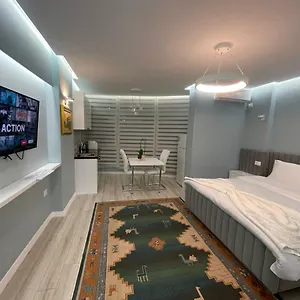 cozy-city-center-apartment.albaniahotels.org/