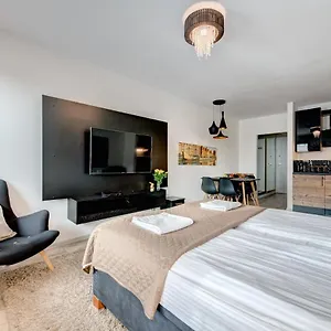 Apartment Live & Travel Old Town, Danzig
